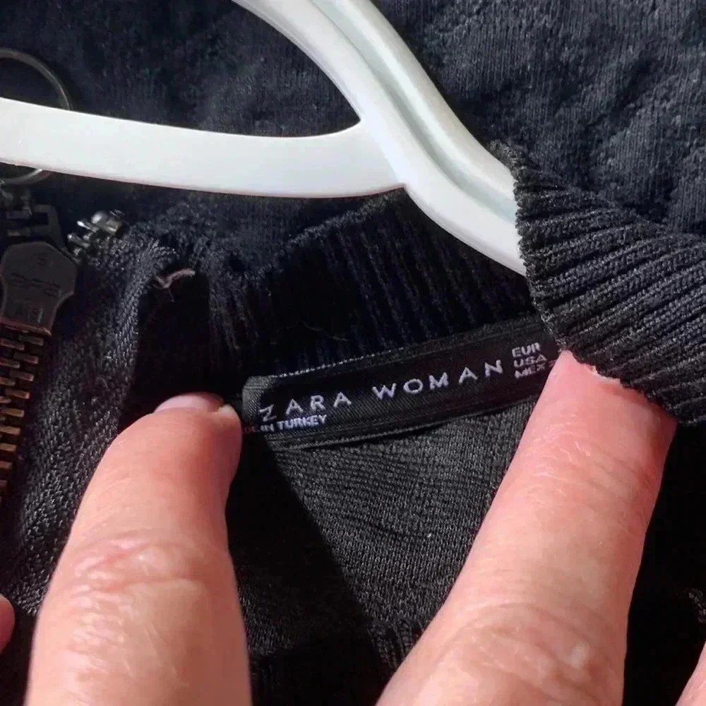 Zara Women brocade textured black, midi dress with  short sleeves - Picture 4 of 5